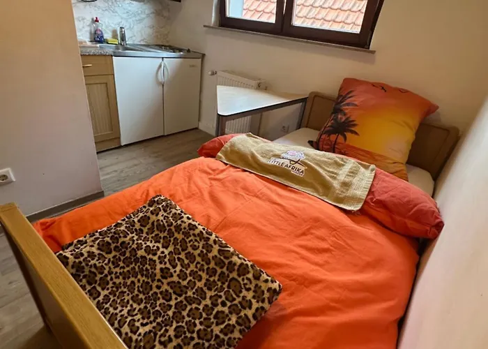 Monteurzimmer 2 - Little Afrika Lejlighed